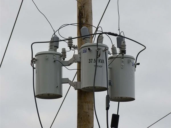 3-phase Liquid Filled Pole-mounted Transformers